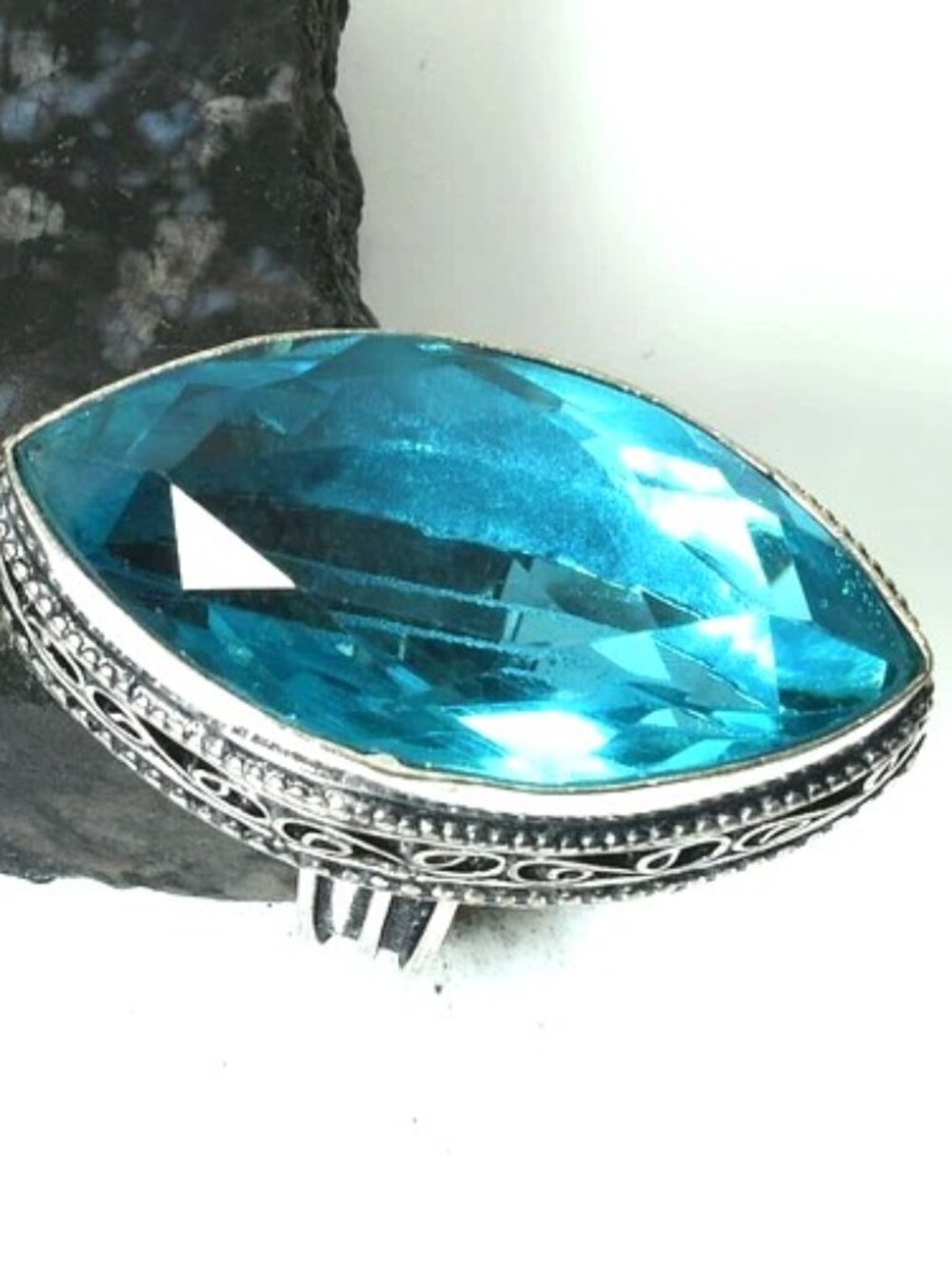 Blue Topaz Gemstone Sterling Silver Antique Design Ring Size 6